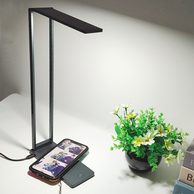 Modern Hotel Led Table Lamp For Bed Room Night Light Wireless Charging Reading Working Metal Desk Lamp