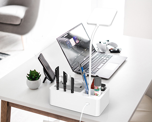 X2 pen holder desk lamp