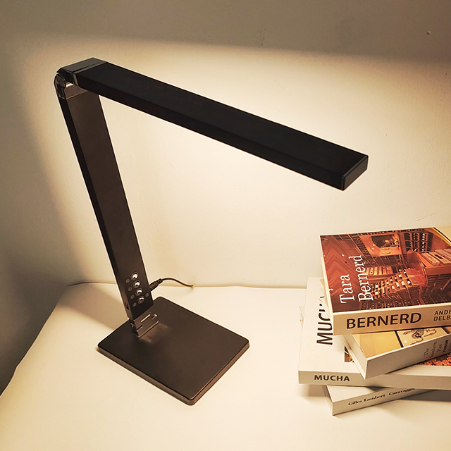 Modern Dimming Adjustable Temperature Reading Lamps Folding Light Touch Control Lamp Cap Rotates 180 Degrees Desk Lamp