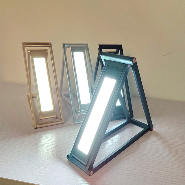 Eye Friendly Night Light Modern Design Bedside Table Lamp Foldable Rechargeable Metal Desk Lamp 