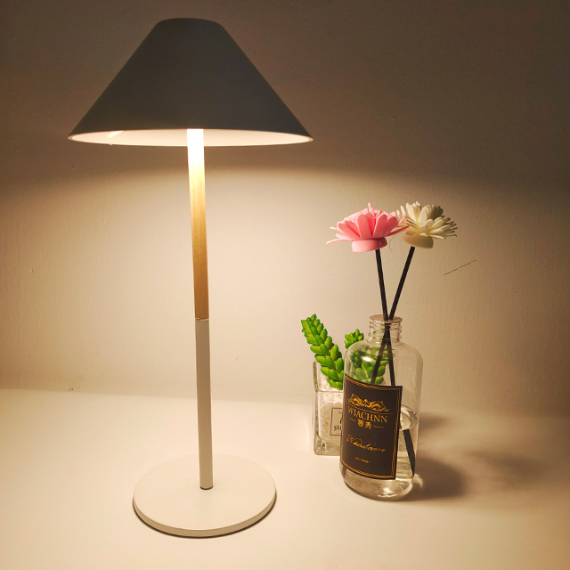 Battery Portable Table Lamp Smart Led Desk Usb Charging Light Foldable Nordic Led Charging Read Desk Lamp