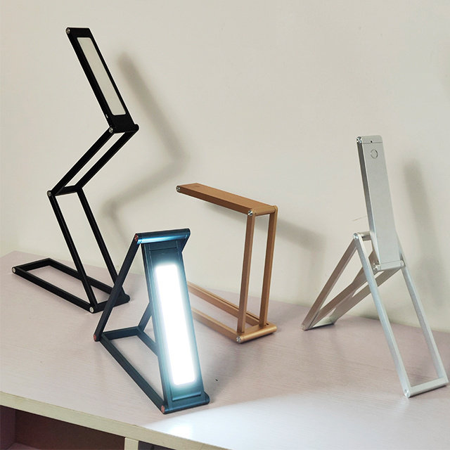 Eye Friendly Night Light Modern Design Bedside Table Lamp Foldable Rechargeable Metal Desk Lamp 