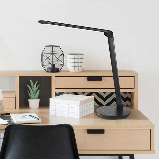 Simple Modern Creative Light Wall Lamps Metal Floor Rgb Metal Desk Light Usb Charging Black Metal Reading Working Desk Lamp